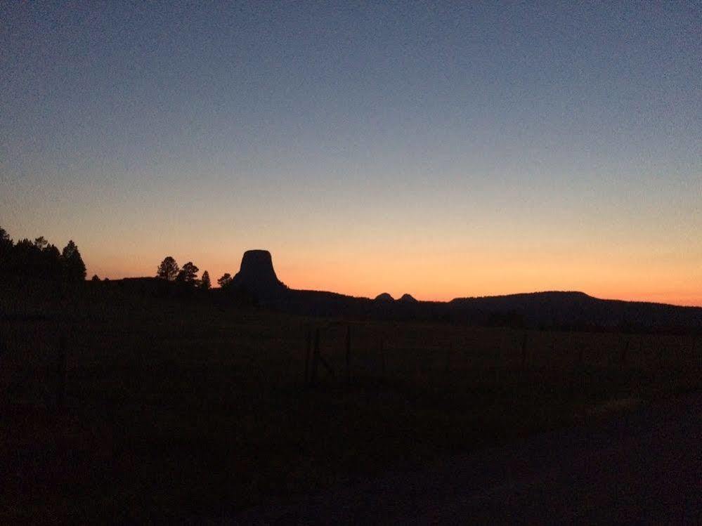 Lytle Creek Inn Bed And Breakf Devils Tower Bagian luar foto